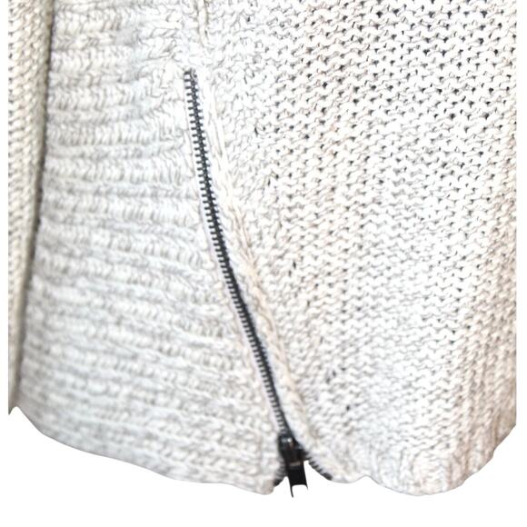 Quinn New York Cream Textured Knit Sweater w/ Zippers – Size S/P (Small) - Picture 3 of 4